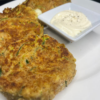 Crocchette di zucchine e ricotta con cuore filante